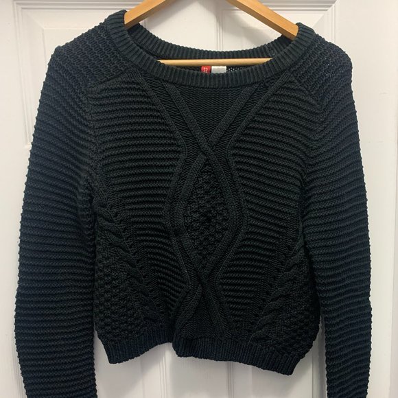 H&M Black Sweater - Picture 1 of 1